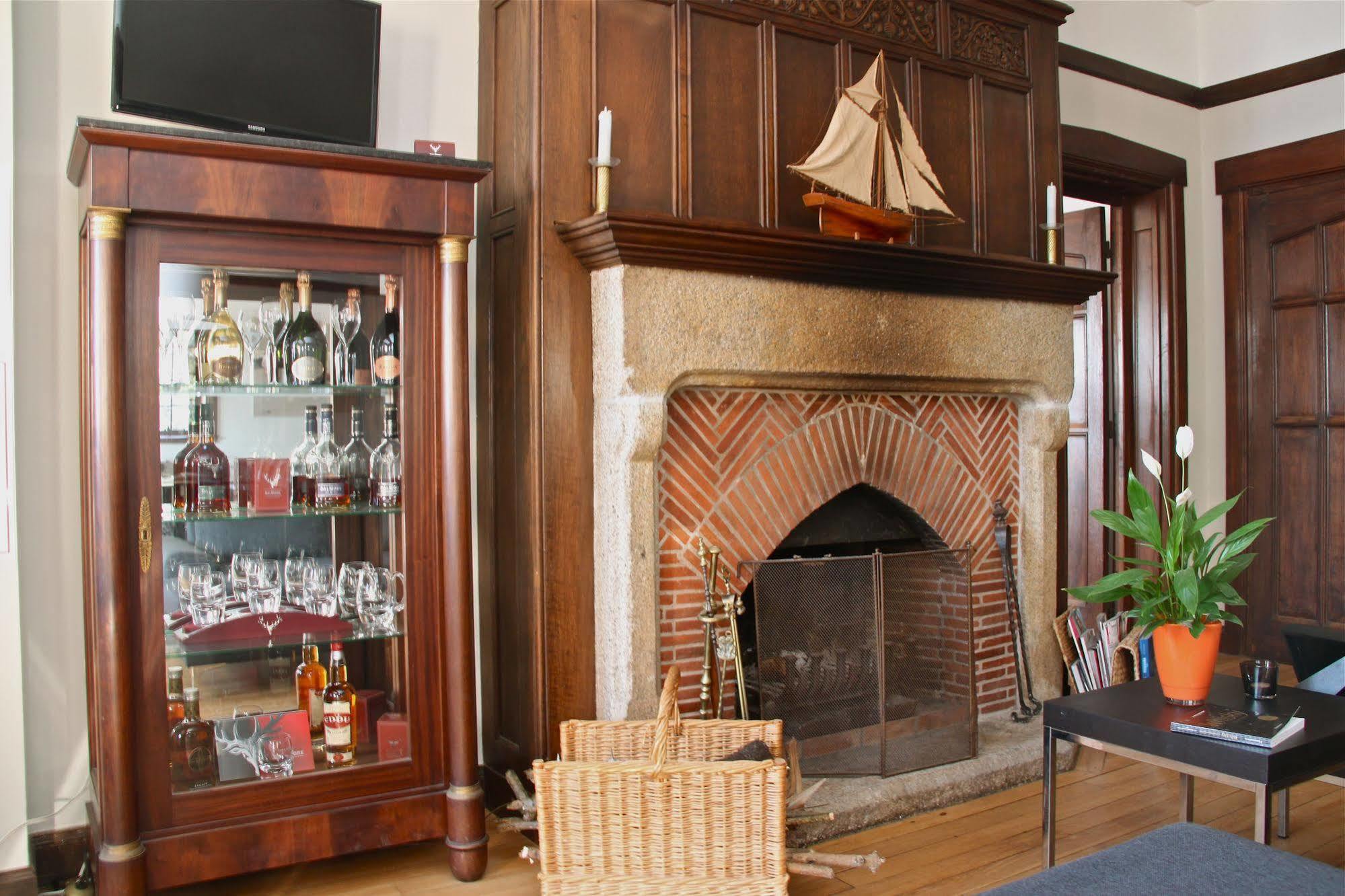 Hotel Manoir Dalmore 4*